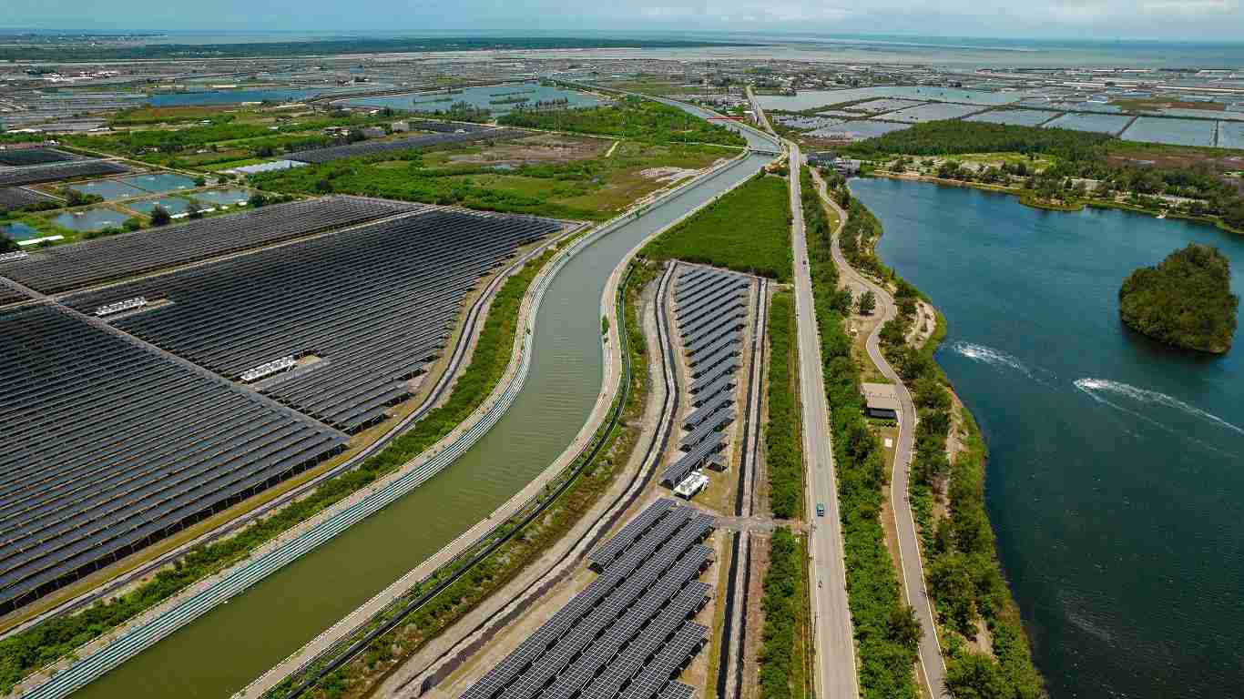 PG国际能源事业提供智慧能源管理、、、、太阳能监控管理、、、、全方位电厂建置及运维解决方案，，，，并拥有管理超过6000案场的经验